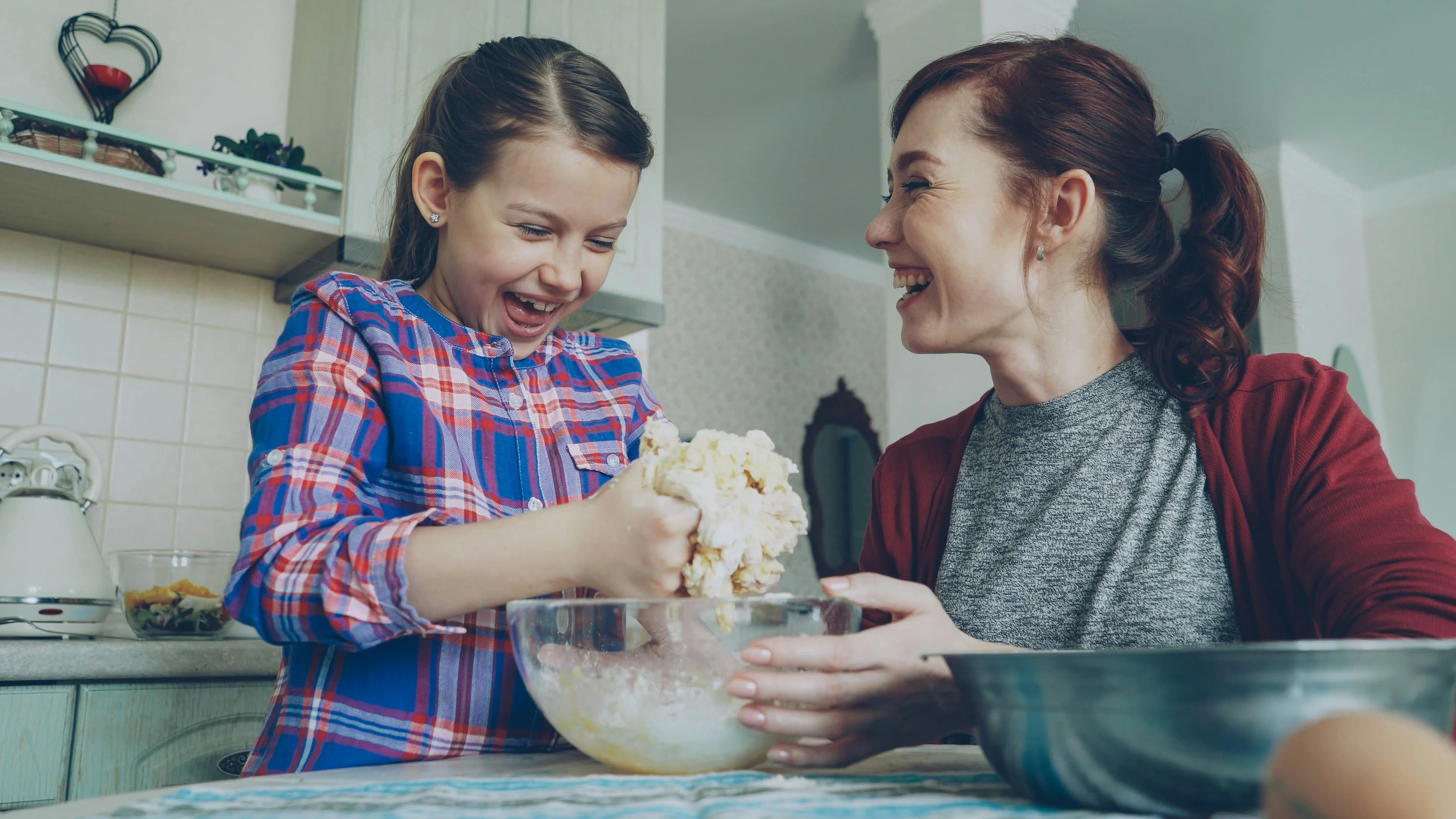 Finding the Right Homeshare Lodger to Help with Your Children